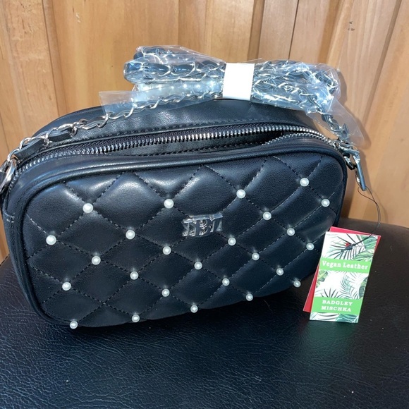 Badgley Mischka Medium Quilted Camera Bag NWT - Picture 3 of 8